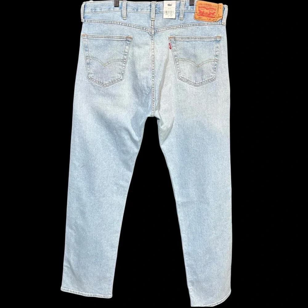 Levis Men's 501 Original Fit Jeans Size 40x34 Blue Light Wash Button Fly Closure